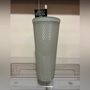 BNWT Summer release Mexico/Caribbean Glow in the dark studded tumbler